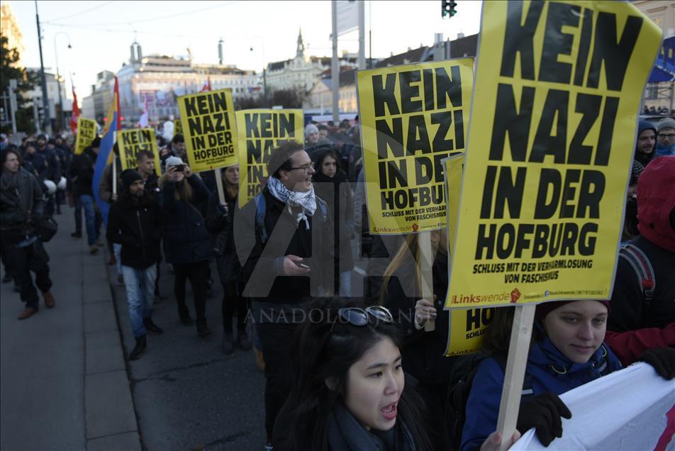 Viyana'da Norbert Hofer'a karşı protesto