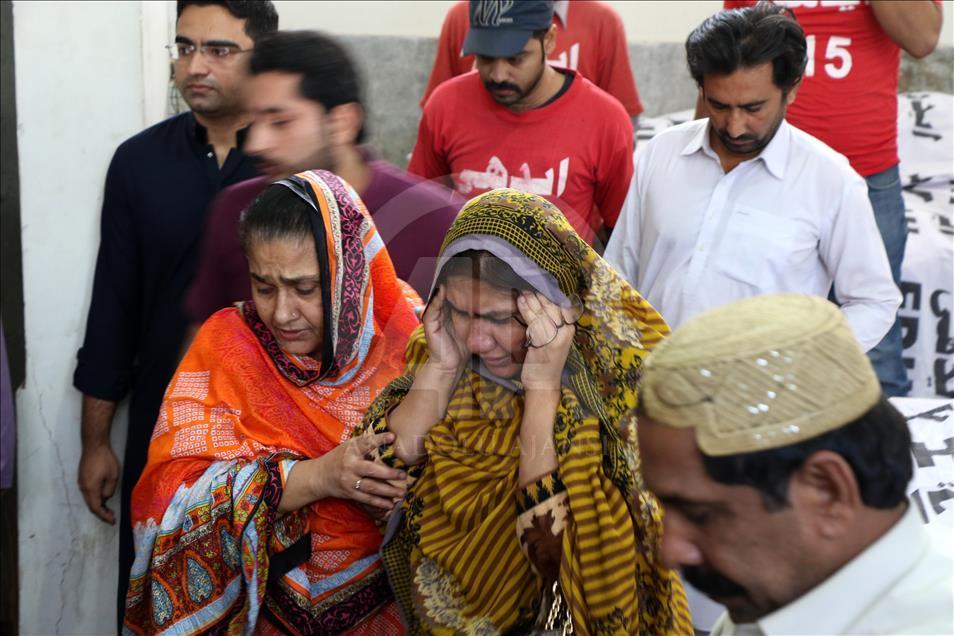 11 killed, 75 injured in Karachi Hotel Fire