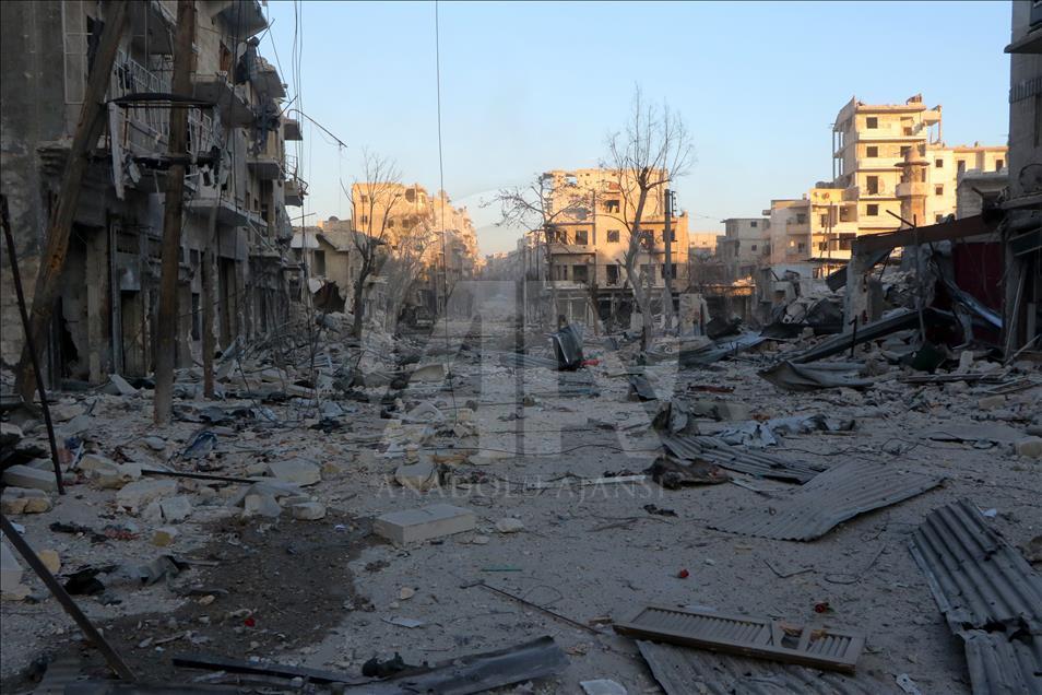 Doğu Halep'te saldırılar durmadı
