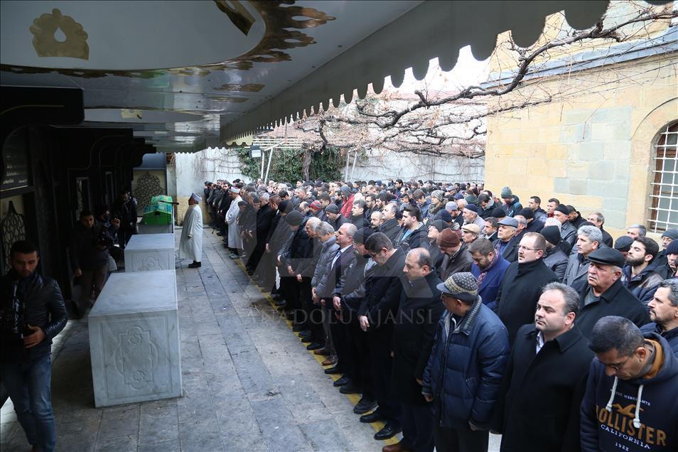 Halep'te hayatını kaybedenler için gıyabi cenaze namazı
