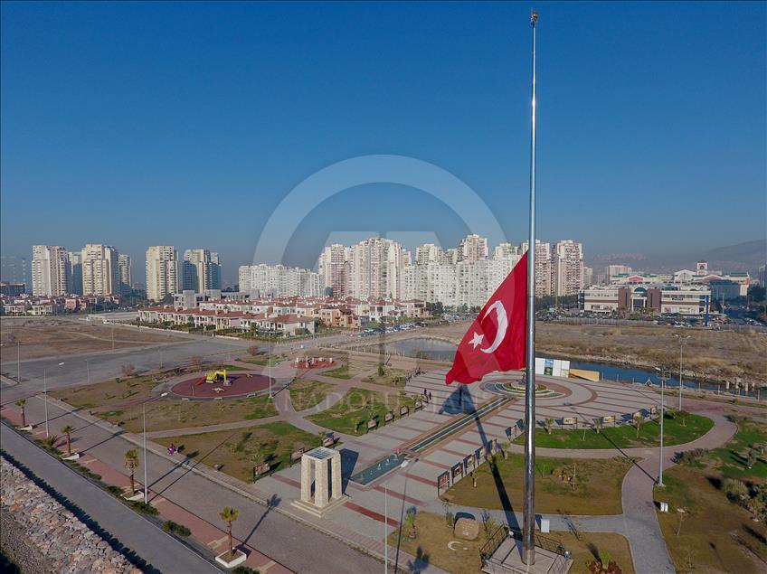 İstanbul'daki terör saldırısı nedeniyle ülkede milli yas ilan edildi