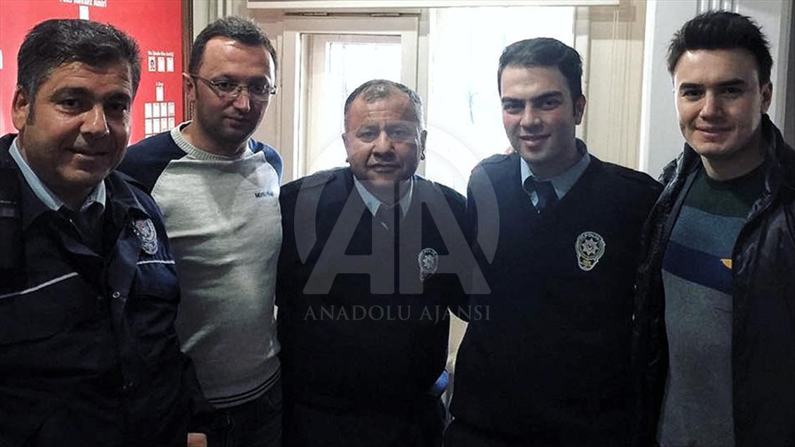 Sanatçılardan polis merkezlerine ziyaret