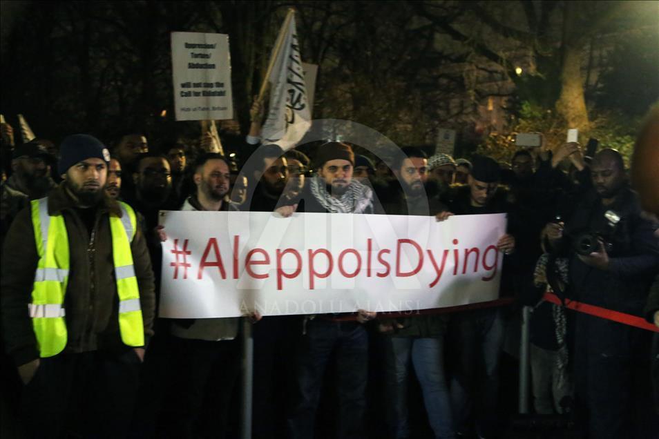 Attacks on civilians in Aleppo protested in London