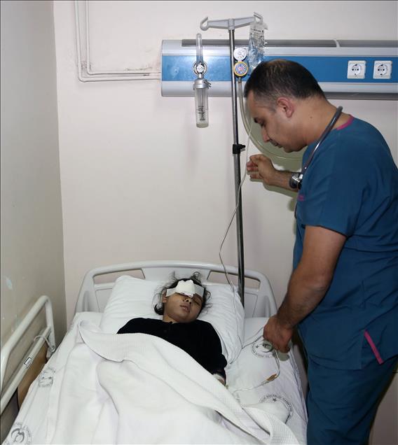 Turkey receives wounded civilians as evacuation from Aleppo continues