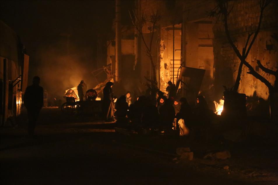 Evacuation of civilians in Aleppo