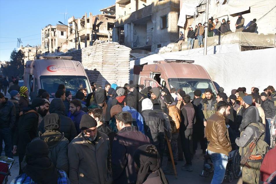 Evacuation of civilians in Aleppo 8