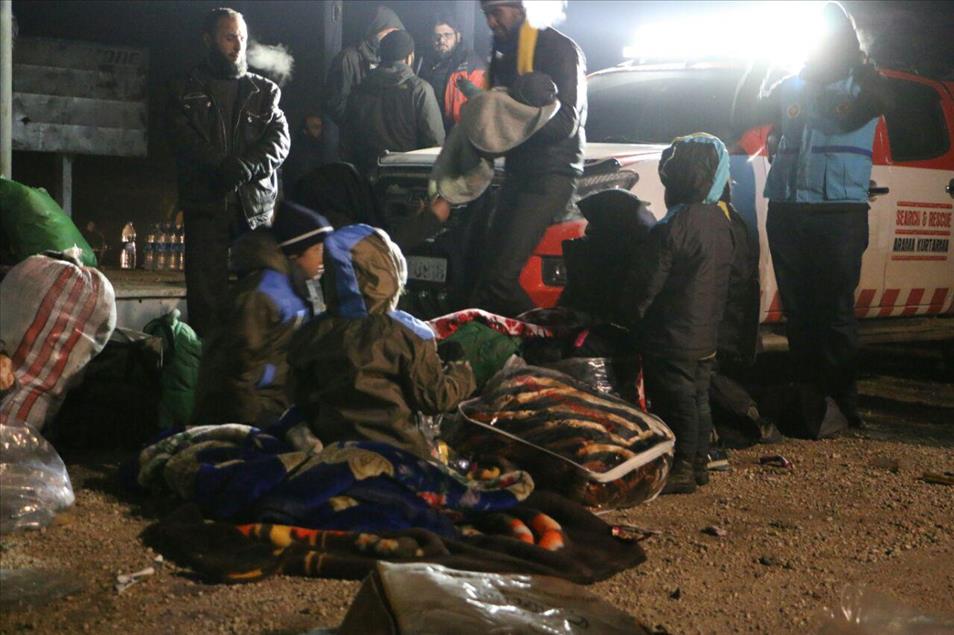 Evacuation of civilians in Aleppo