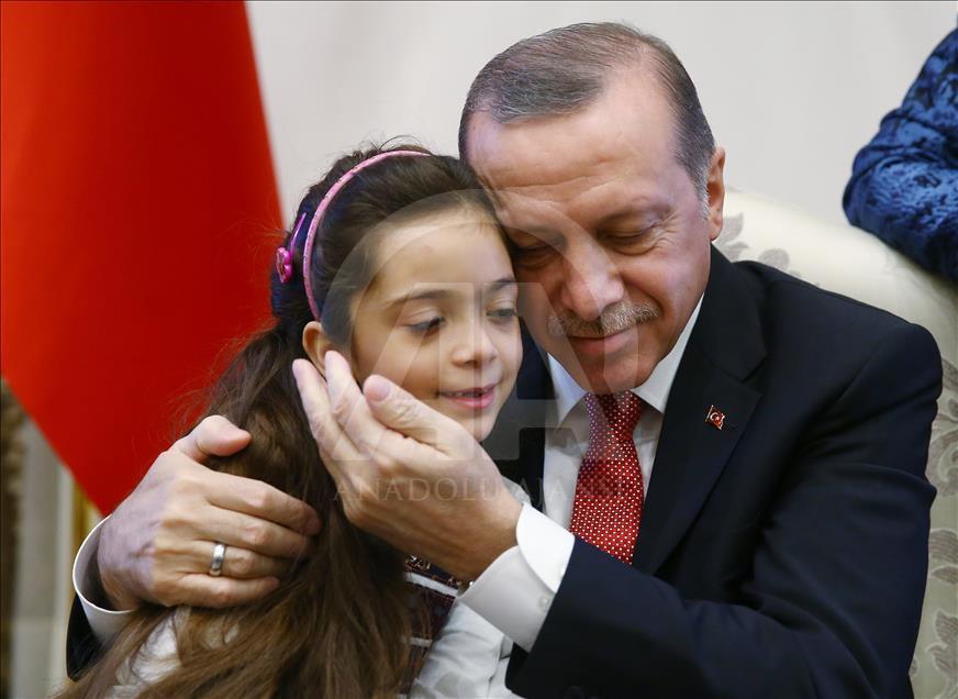 Cumhurbaşkanı Erdoğan, 7 yaşındaki Bana Alabed ve ailesini kabul etti