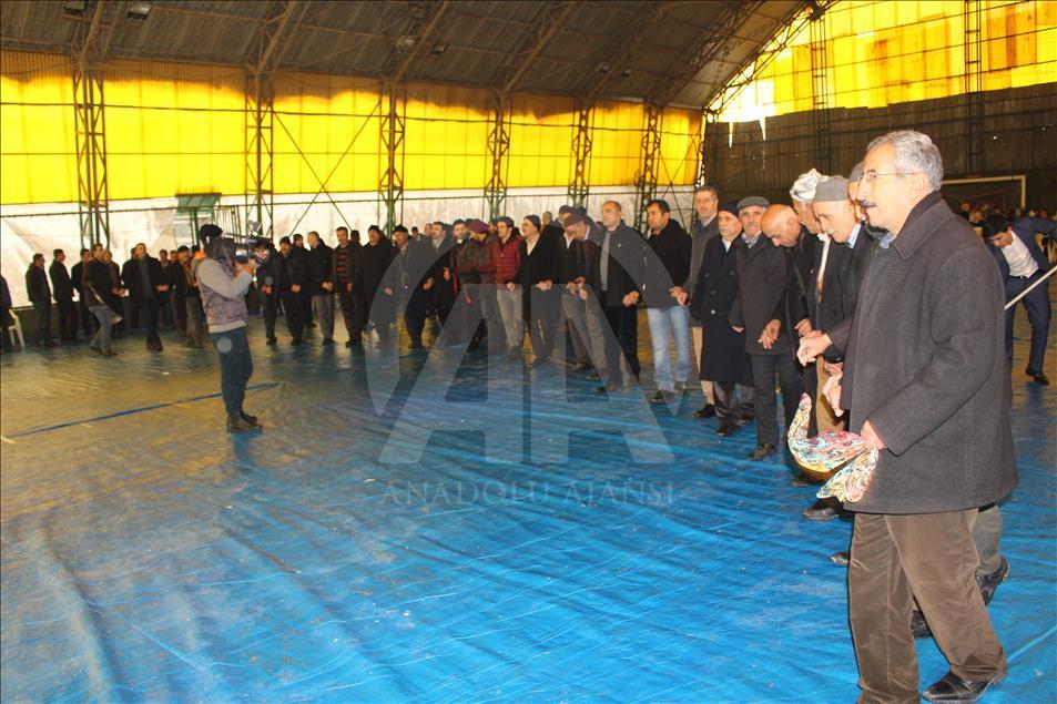 Güney Kore'den Hakkari'ye gelin geldi