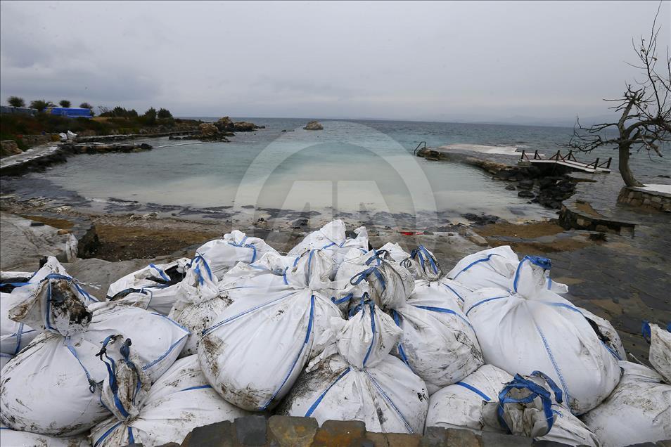 Çeşme açıklarında geminin karaya oturması