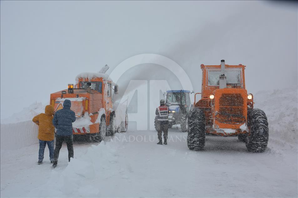 Uludağ'da kar kalınlığı 2 metreyi aştı