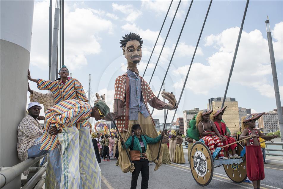 Güney Afrika’da “Johannesburg Karnavalı”