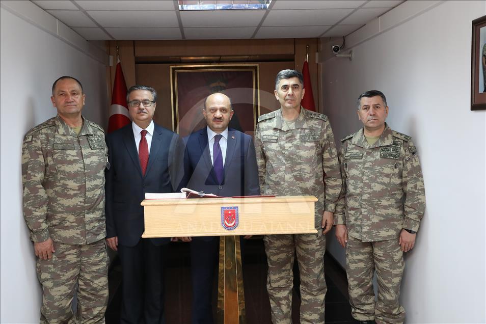 Milli Savunma Bakanı Fikri Işık Şırnak'ta