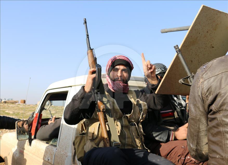 TSK destekli ÖSO'nun El Bab ilçe merkezine doğru ilerleyişi sürüyor