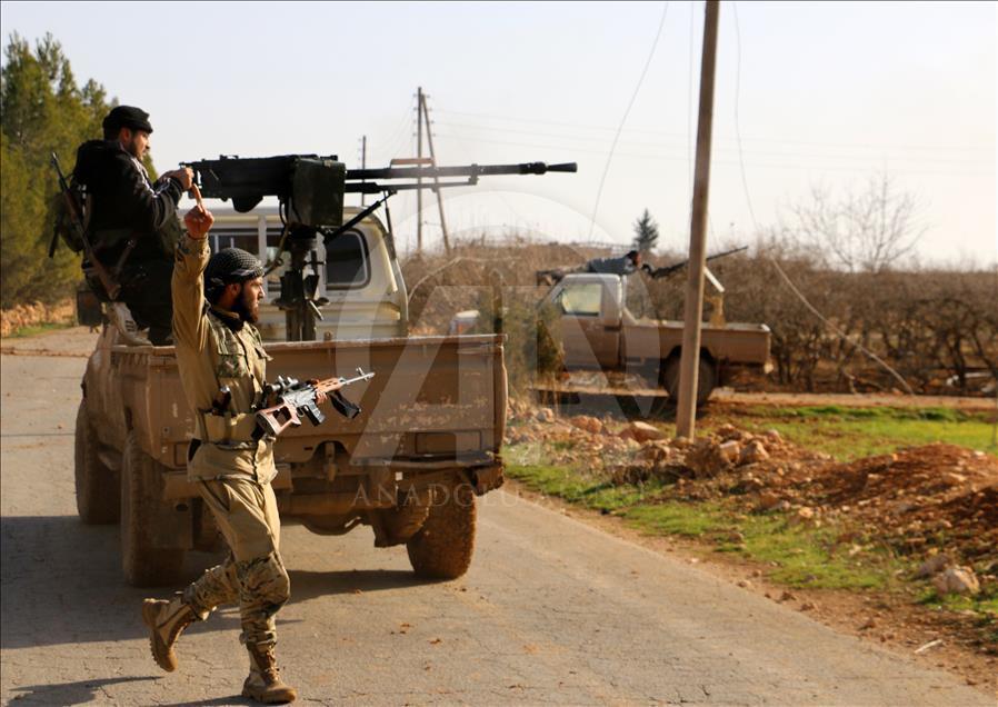 TSK destekli ÖSO'nun El Bab ilçe merkezine doğru ilerleyişi sürüyor