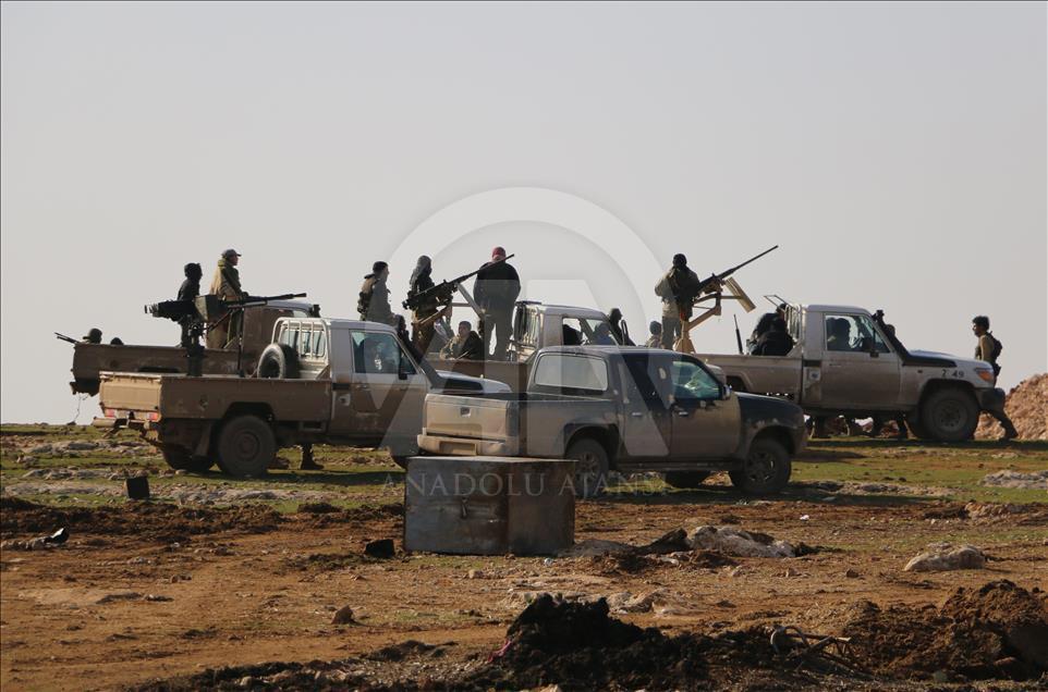 TSK destekli ÖSO'nun El Bab ilçe merkezine doğru ilerleyişi sürüyor