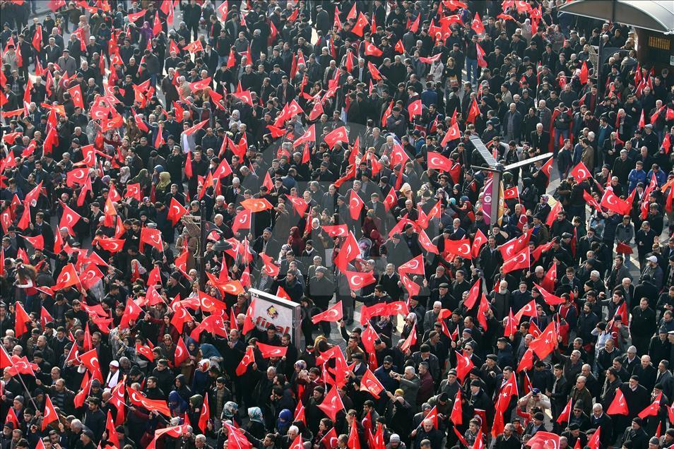 Malatya'da "Teröre karşı el ele mitingi"