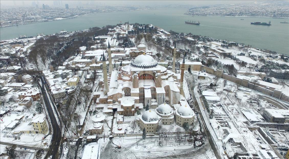 İstanbul'da Sultanahmet Camii ve Ayasofya Müzesi havadan görüntülendi