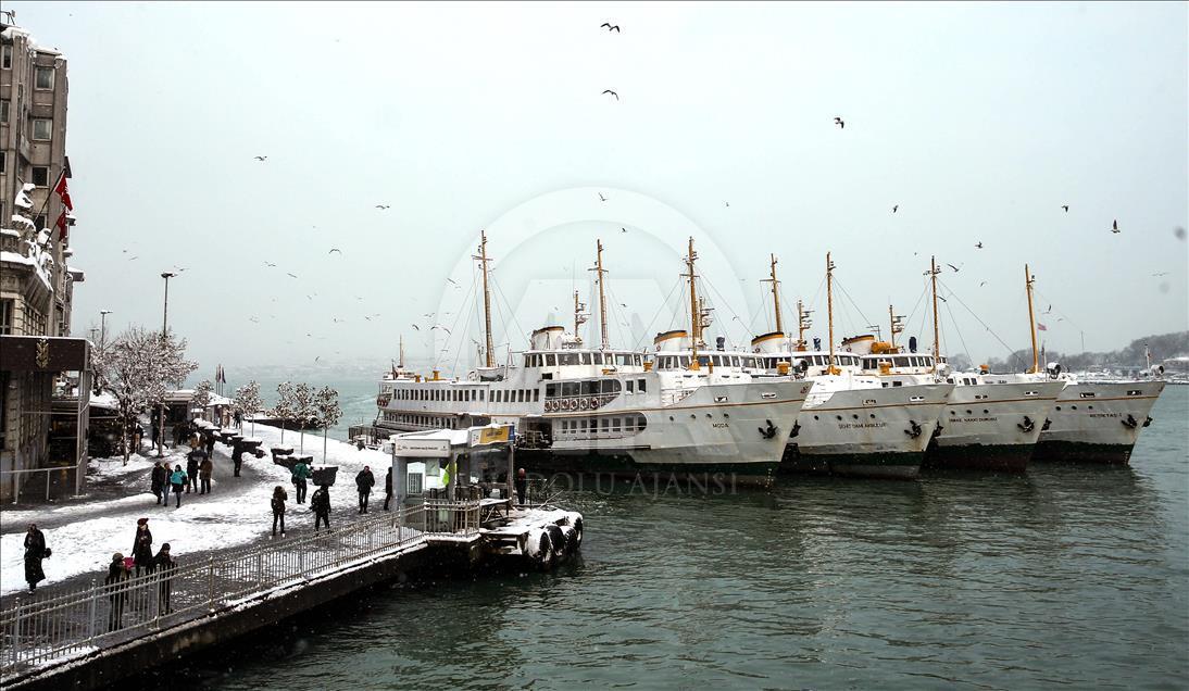 İstanbul'da yoğun kar yağışı