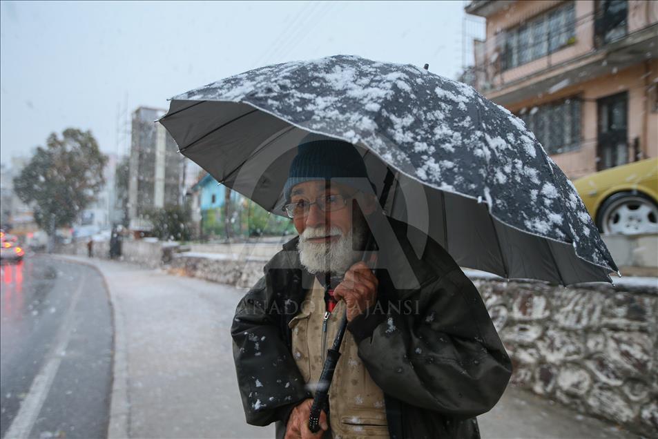 İzmir'de kar yağışı