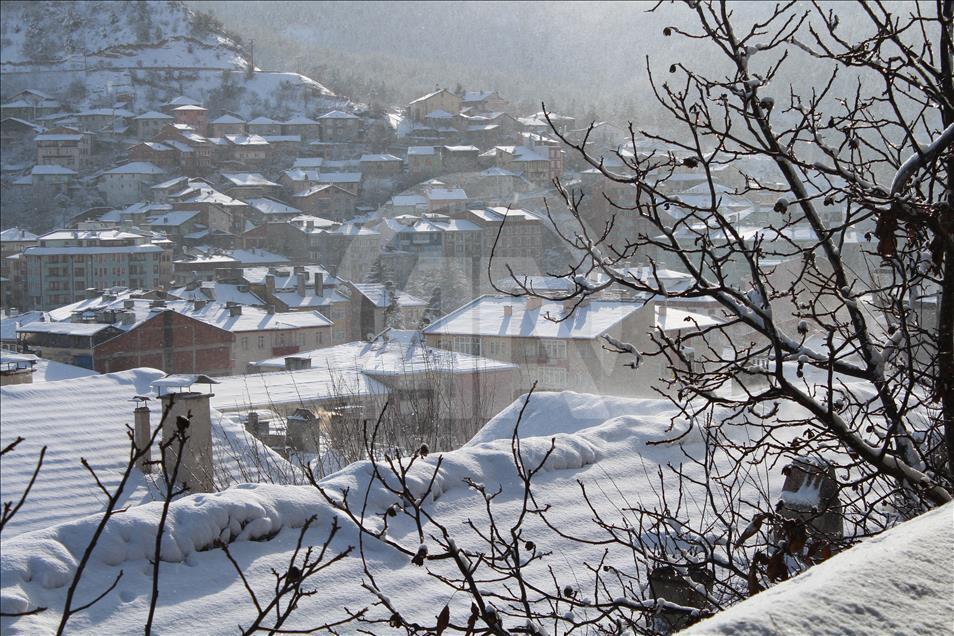 Kastamonu'da kar yağışı