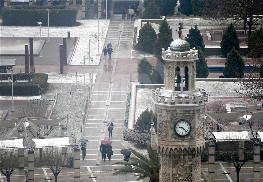 İzmir'de kar yağışı