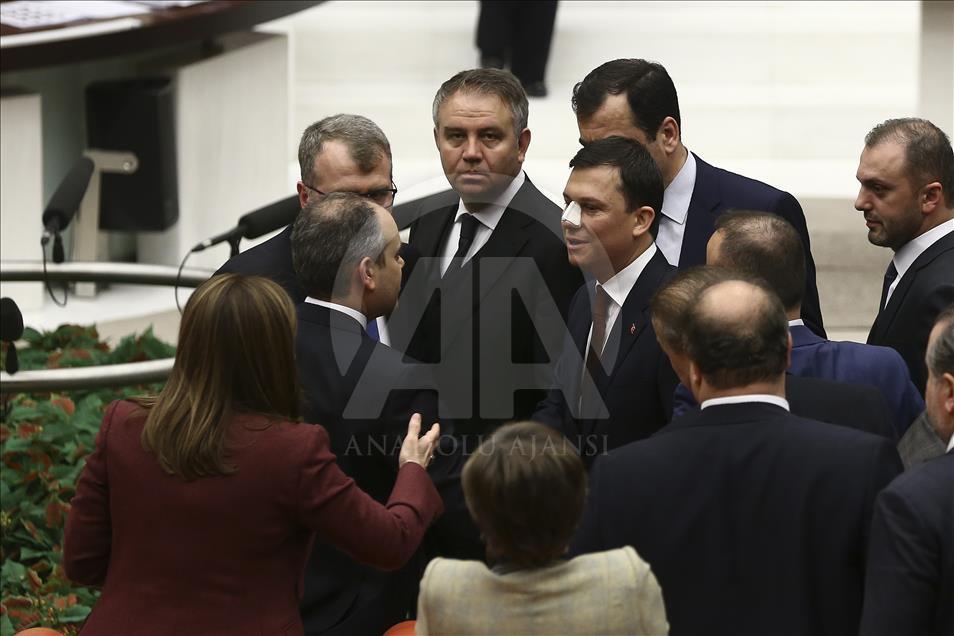 AK Parti Genel Başkan Yardımcısı Şahin, Genel Kurul çalışmalarına katıldı