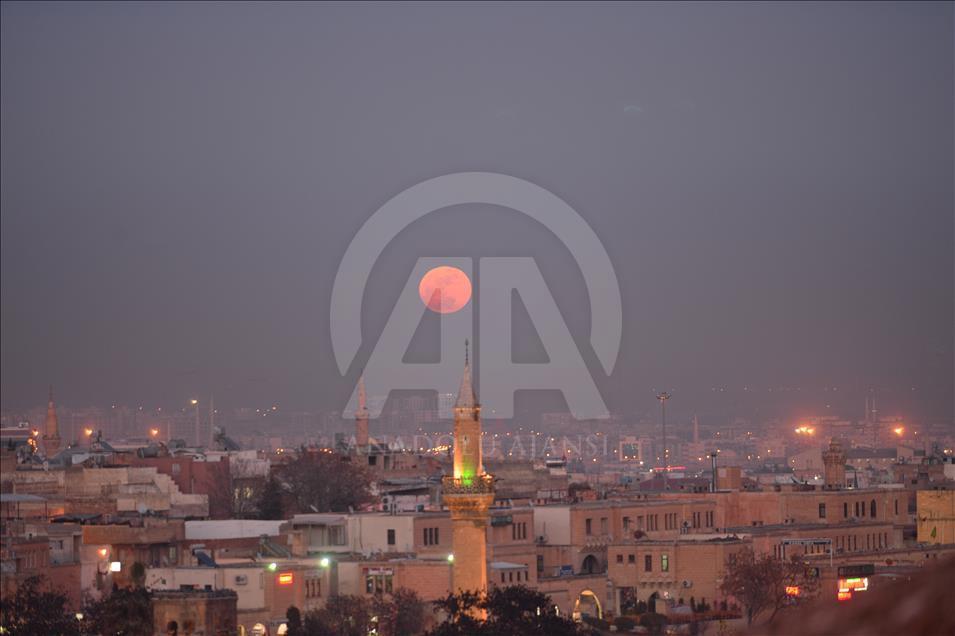 Balıklıgöl yerleşkesinde akşam