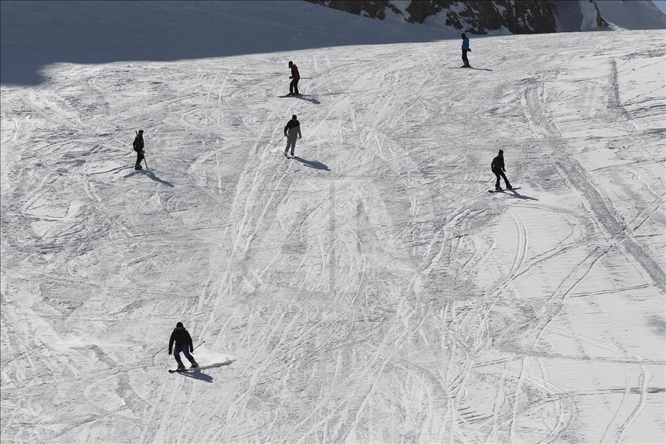 Hakkari terörün izlerini kış turizmiyle silecek