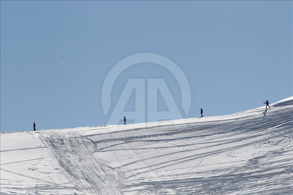 Hakkari terörün izlerini kış turizmiyle silecek
