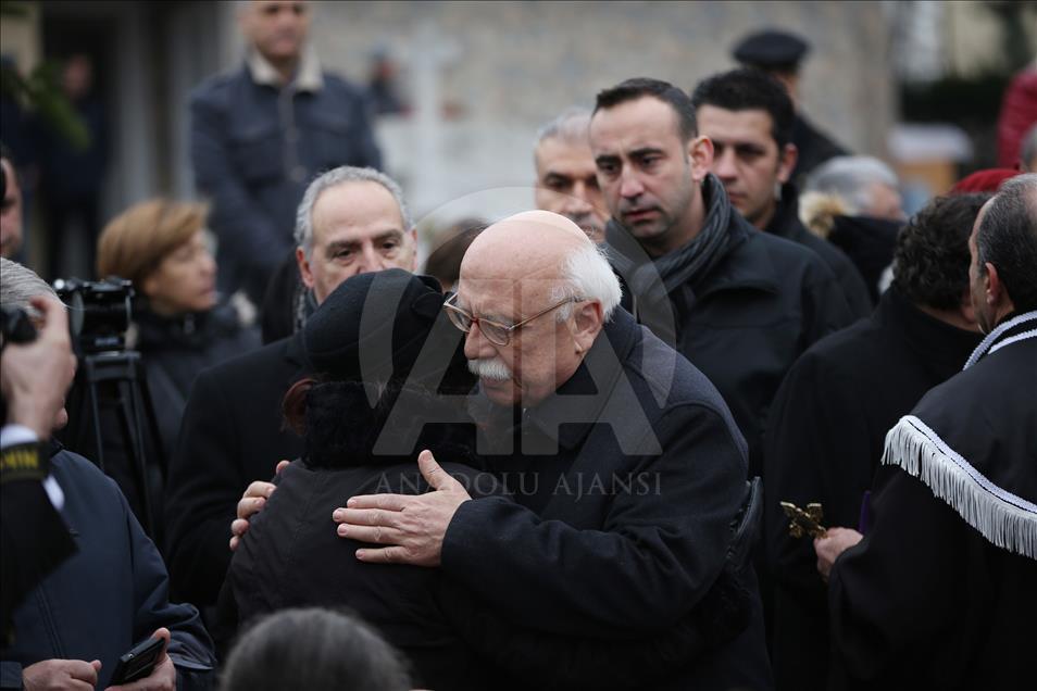 Hrant Dink mezarı başında anıldı