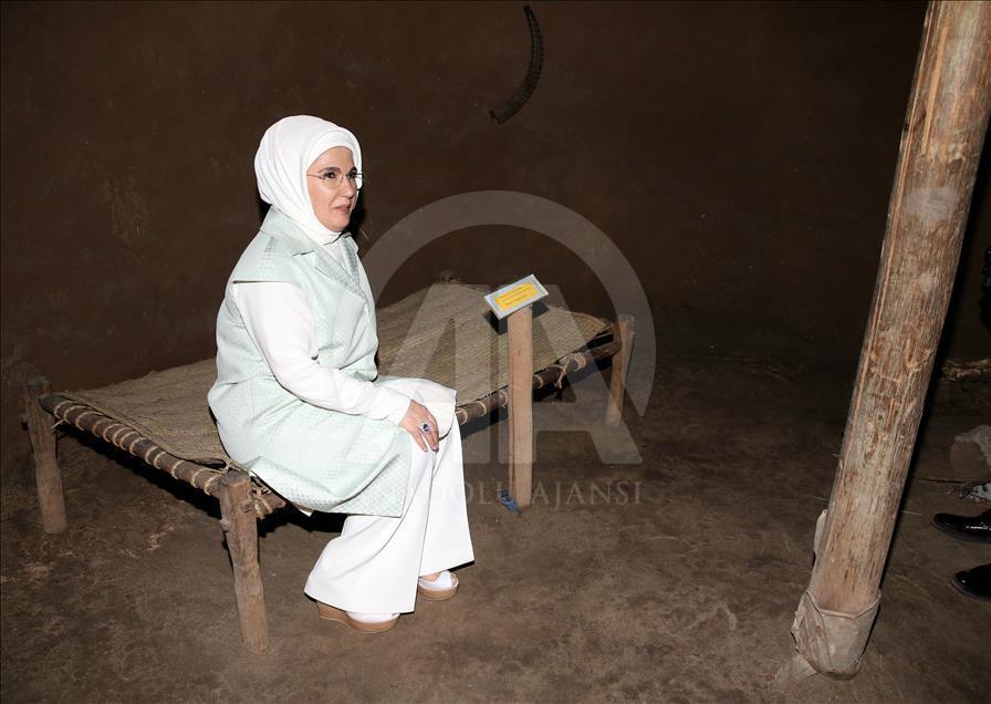Emine Erdoğan, Tanzanya'da Village Museum'u ziyaret etti