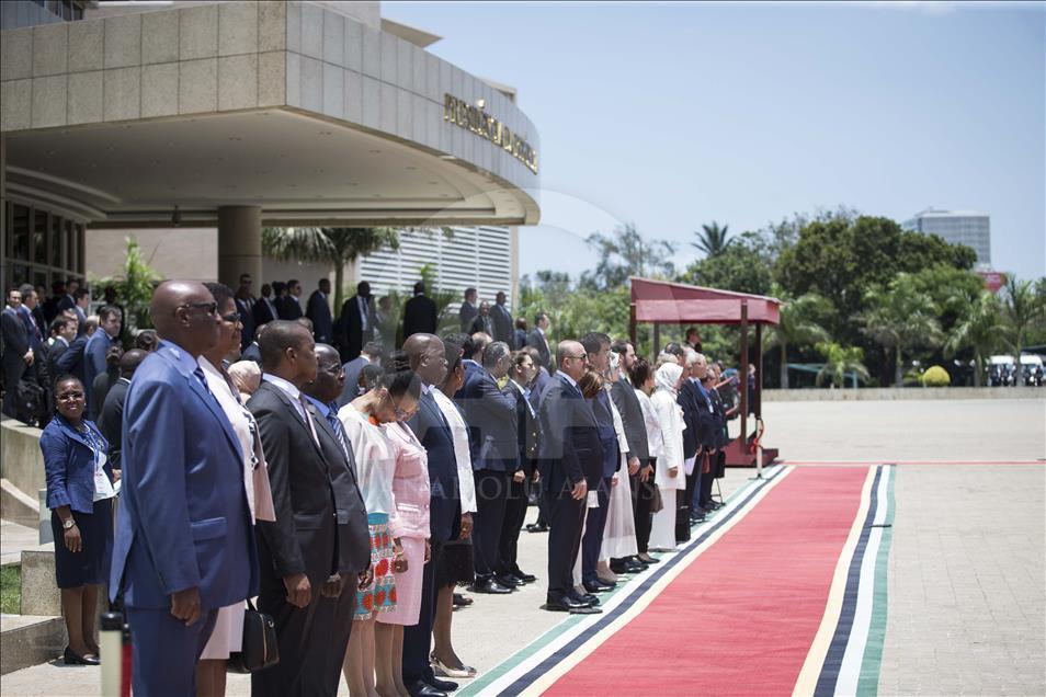 Cumhurbaşkanı Erdoğan Mozambik'te resmi törenle karşılandı