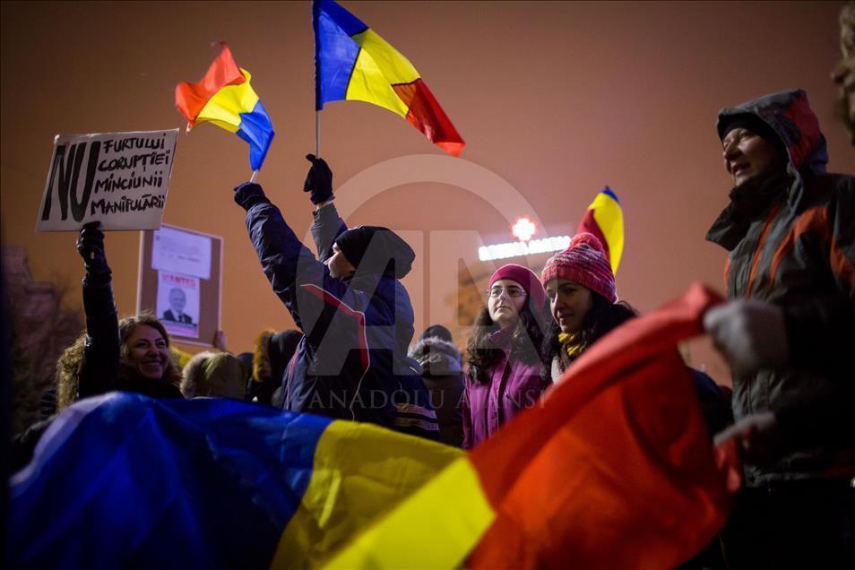 Romanya'da "af tasarısı" protestoları