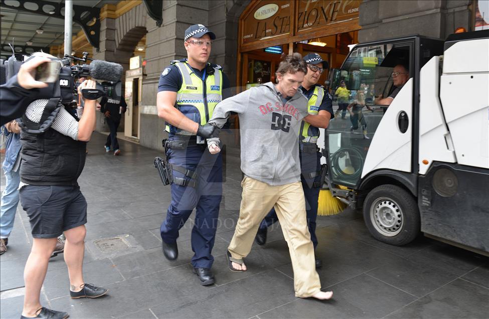 Homeless camp eviction in Melbourne