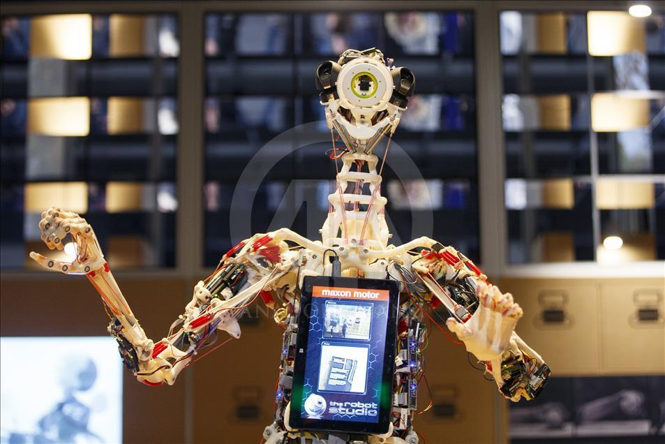 Londra Bilim Müzesi'nde robot sergisi