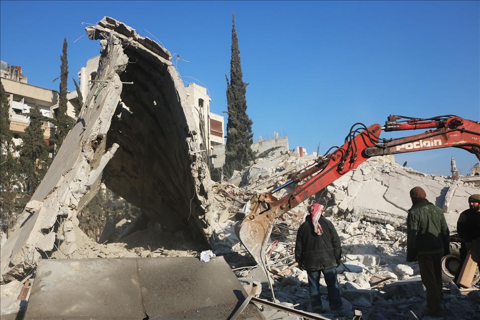 Airstrikes kill at least 21 civilians in Idlib