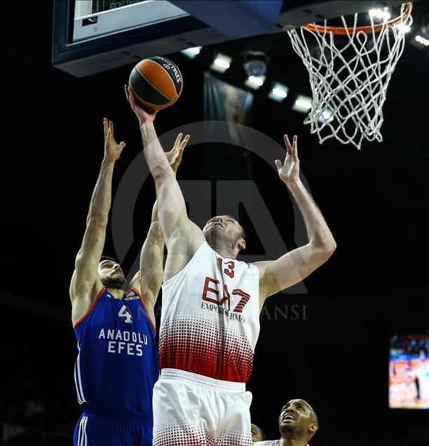 Anadolu Efes-EA7 Emporio Armani Milan
