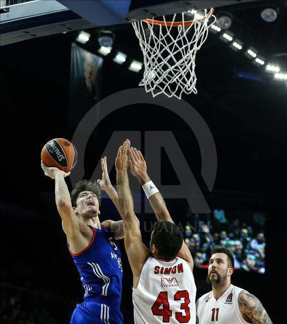 Anadolu Efes-EA7 Emporio Armani Milan

