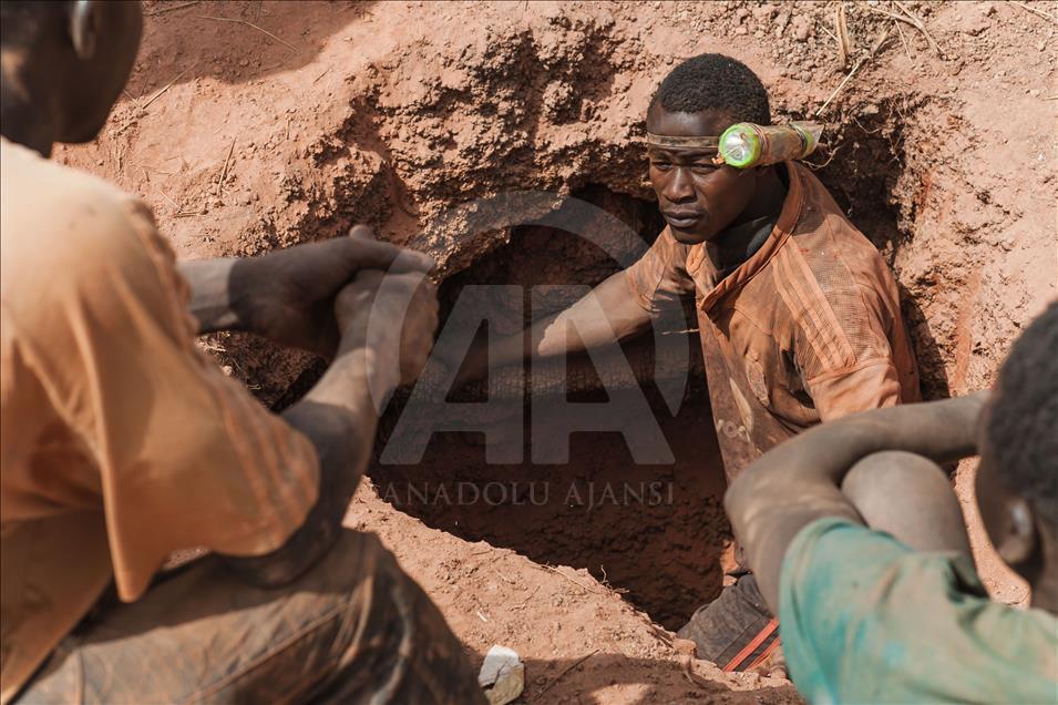 کوشش معدن کاران طلا در سنگال