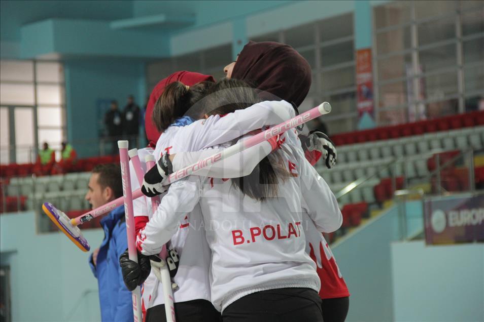 ترکیه به نیمه نهایی کرلینگ بانوان المپیک زمستانی جوانان اروپا راه یافت