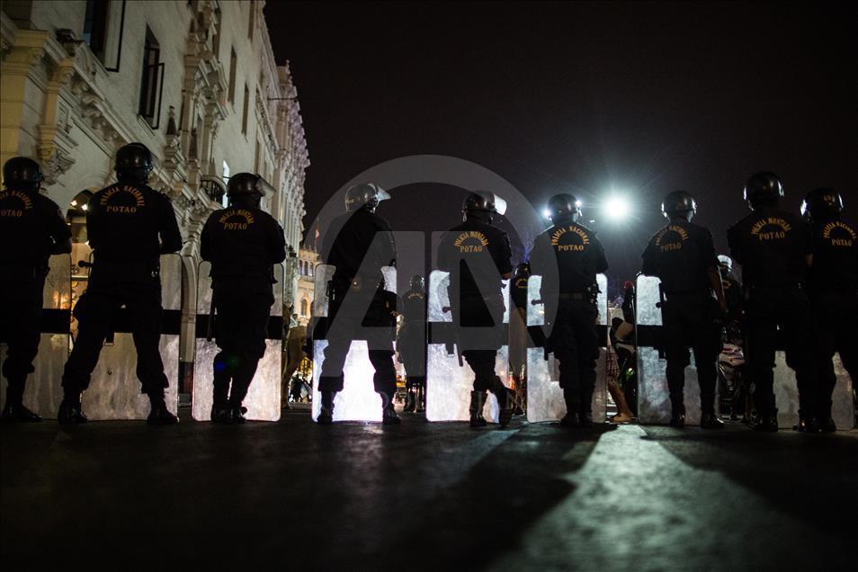 Great march against corruption in Peru