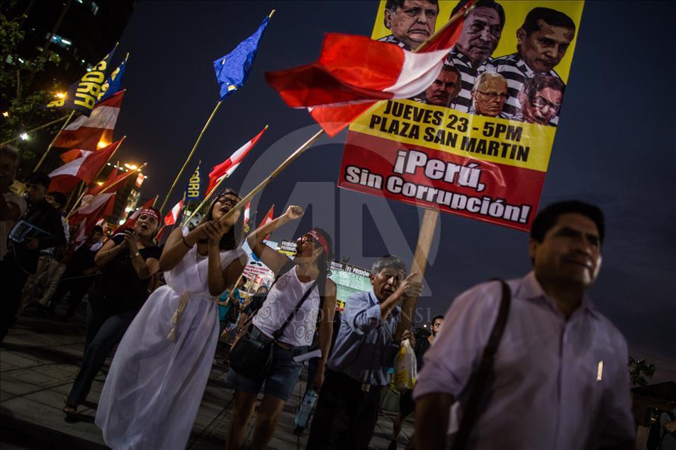 Great march against corruption in Peru