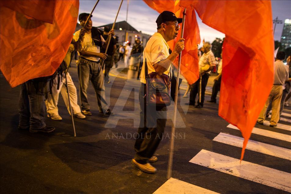 Great march against corruption in Peru