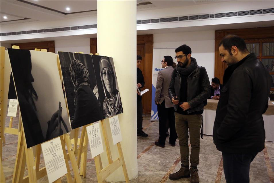 "Syrian Mothers" exhibition in Lebanon 
