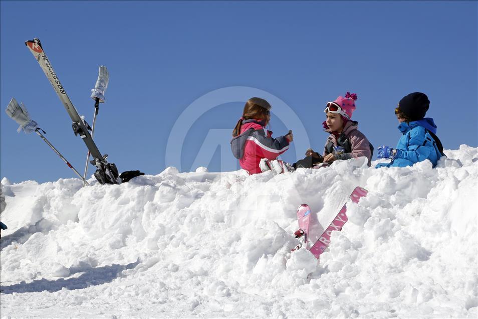 Lübnan'da kayak sezonu