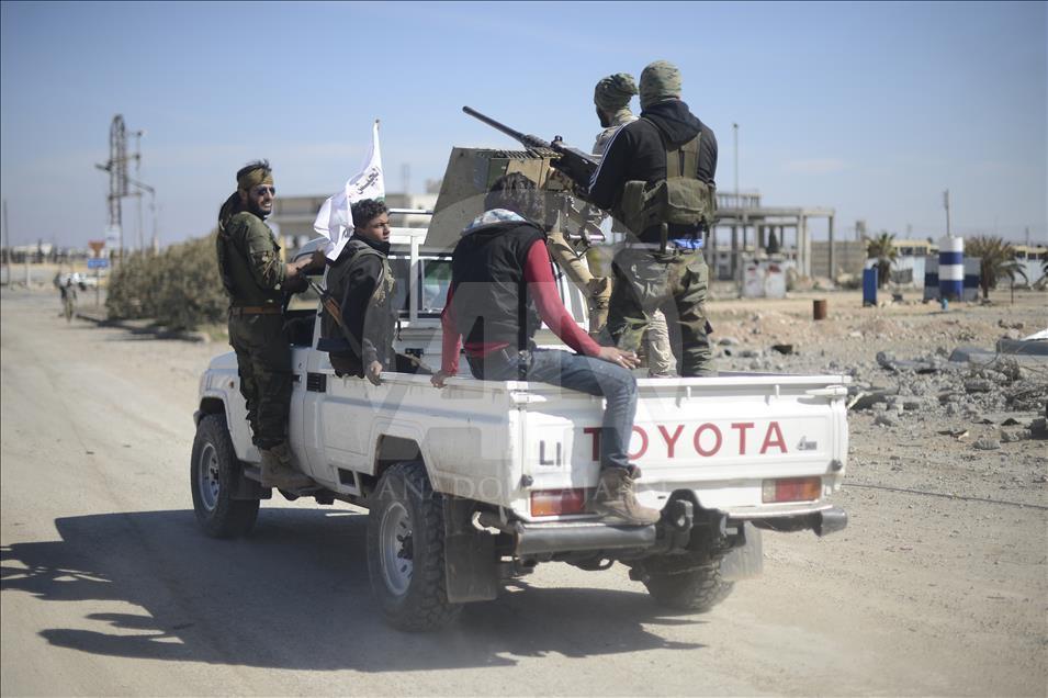 Fırat Kalkanı'nda ÖSO Bab'ta ilerliyor