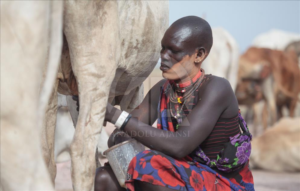 Güney Sudan'daki Mundari Kabilesi