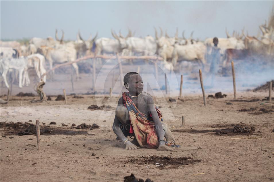Güney Sudan'daki Mundari Kabilesi
