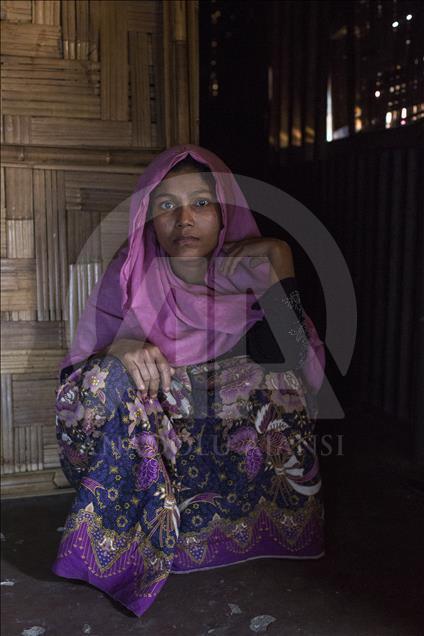 Bangladeş'te yaşayan tecavüz kurbanı Arakanlı kadınlar